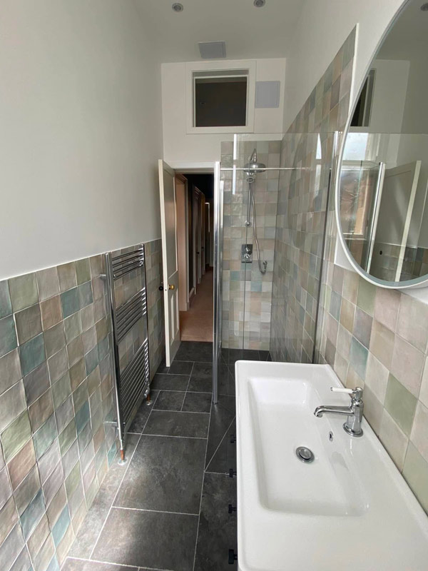 Bathroom refurbished by Nelson Plumbing Ltd in Edinburgh